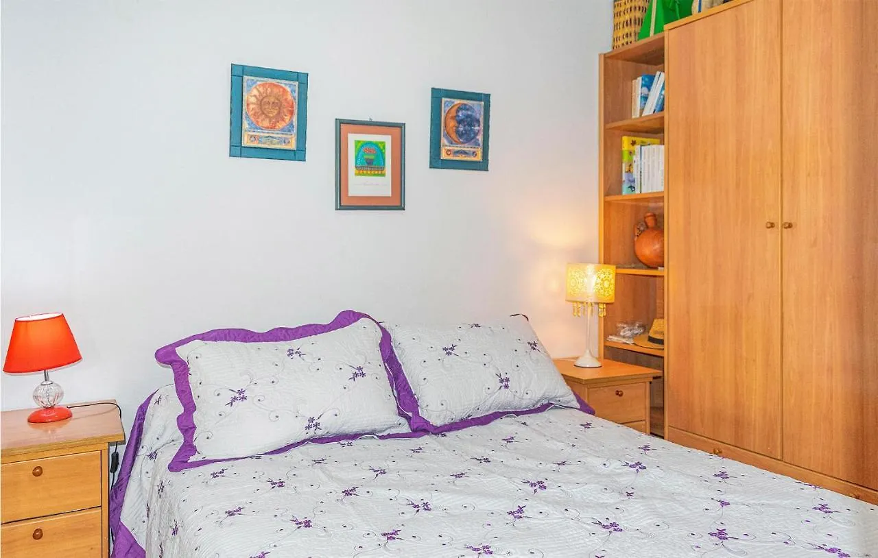 Stunning Apartment In Fuengirola With Kitchen 0*,